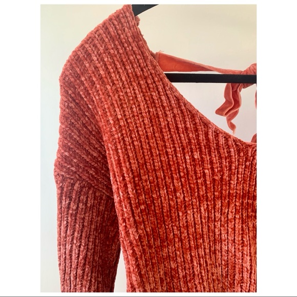 Beautiful orange sweater - Picture 3 of 4